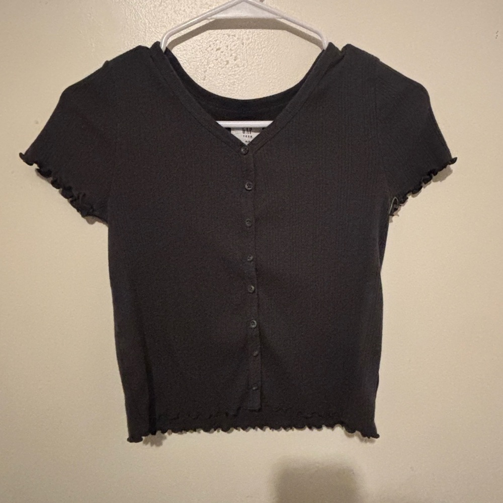 GAP juniors size 18-20 gray Ribbed Button-Front V-Neck Crop Top